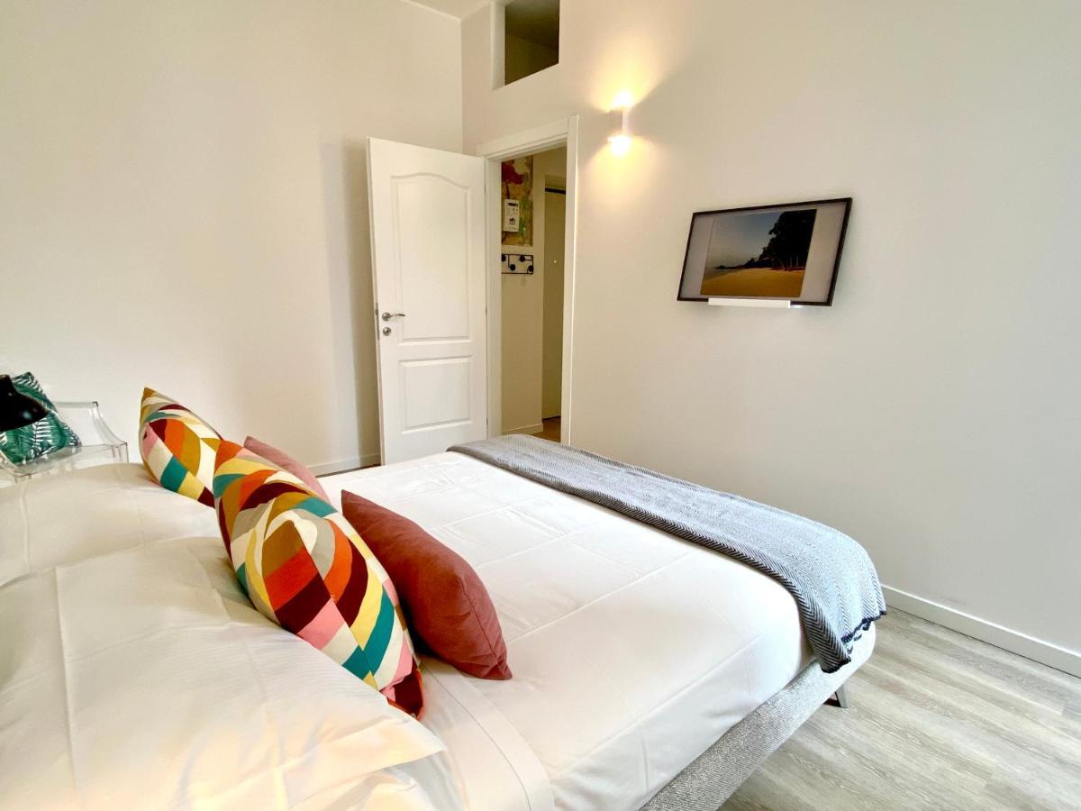 Fara Cinque Small Apartment Milano Exterior foto